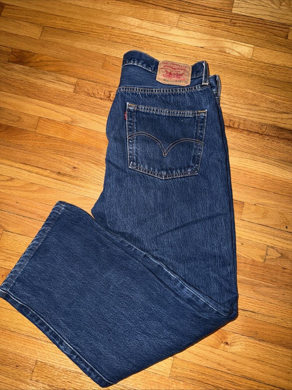 Levi's 501 Jeans Men’s Original Fit 36x32 Dark Wash Button Fly Straight Leg